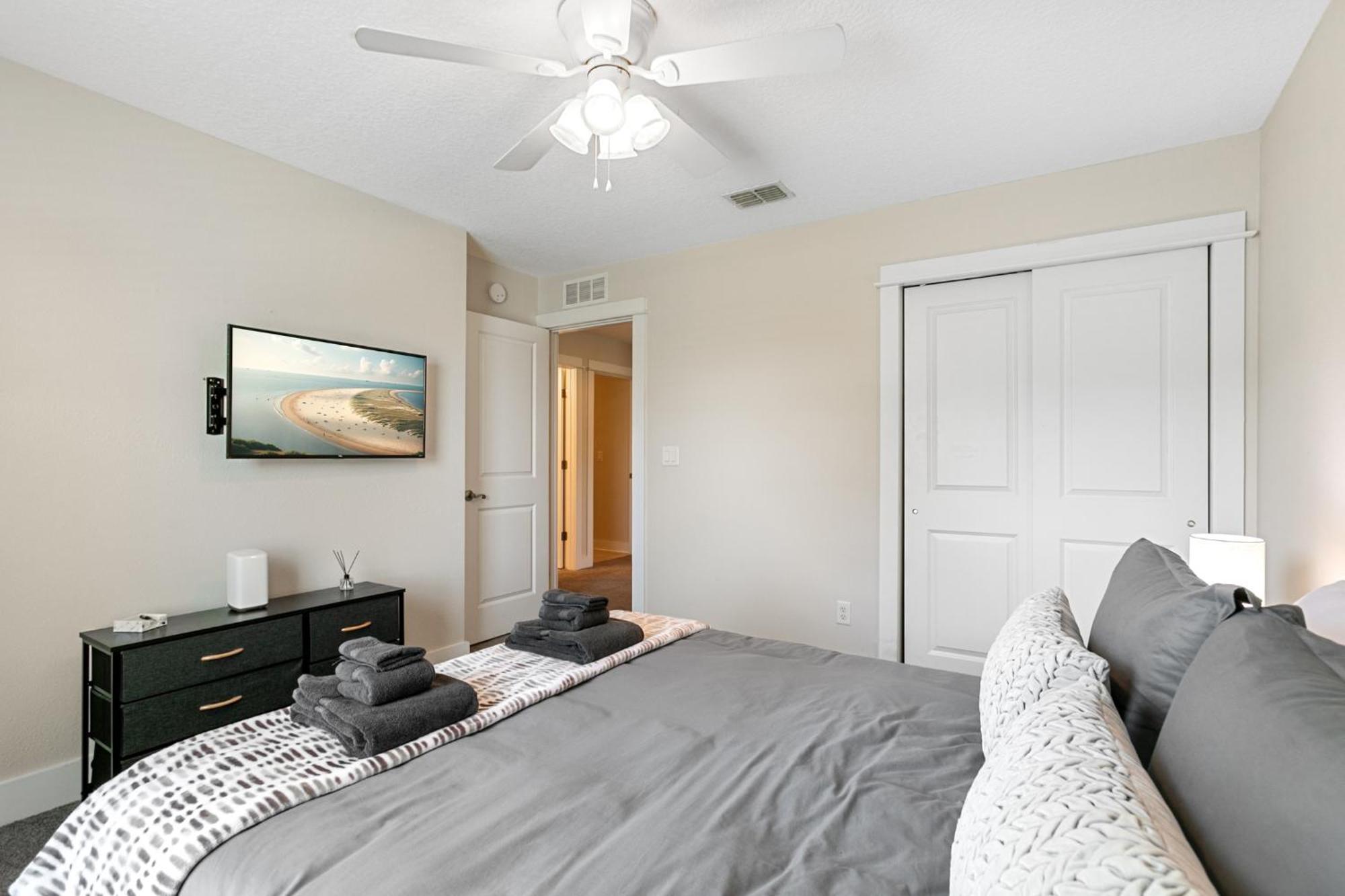 ジャクソンビル・ビーチ 3 Minutes To Beach, 9 Minutes To Mayo Clinic, King Bed, Sleeps 8ヴィラ エクステリア 写真